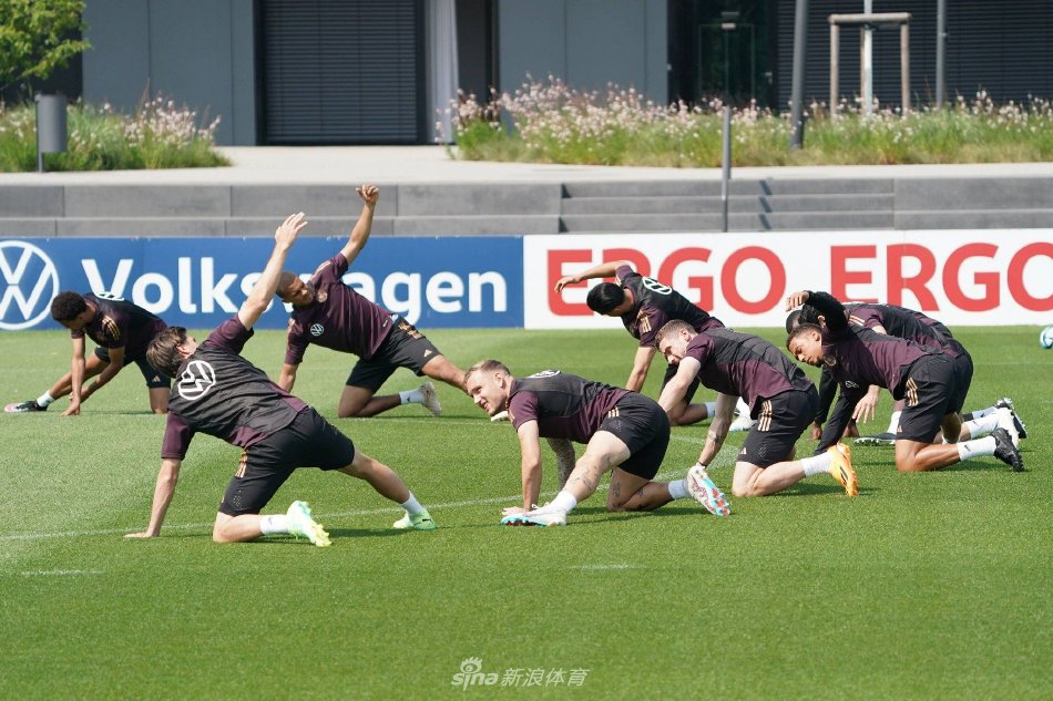 德国队备战下一场比赛,努力夺取胜利的简单介绍 德国队备战下一场比赛,努力夺取胜利的简单介绍