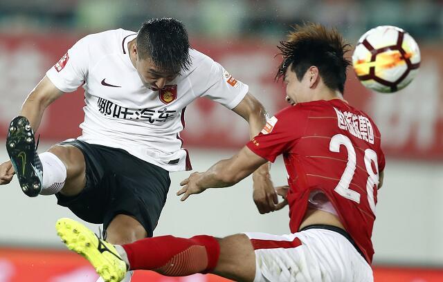 苏宁苦战华夏幸福！一方面丢球，:憾负华夏