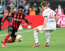 关于勒沃库森与对手战平，双方难分伯仲的信息